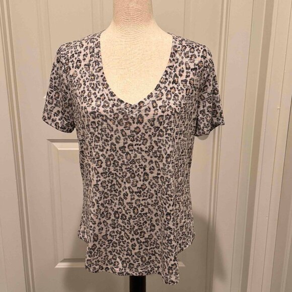 Z Supply Leopard V-Neck T-Shirt Large - Picture 2 of 6
